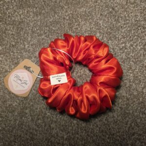 Luxury Satin Scrunchie (Meduim, Red)