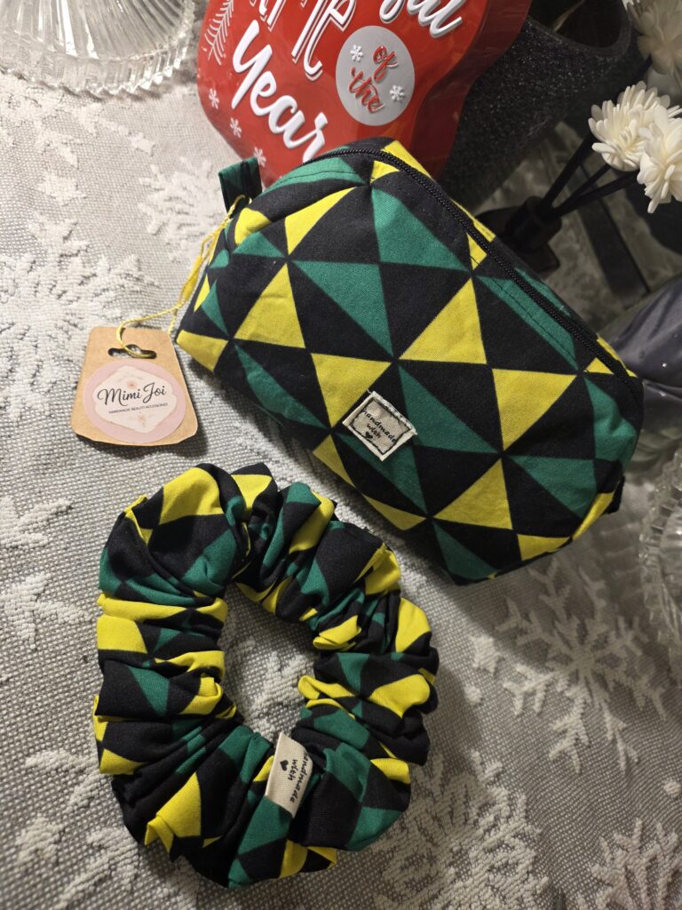 Jamaican Print Makeup Bag & Scrunchie Set