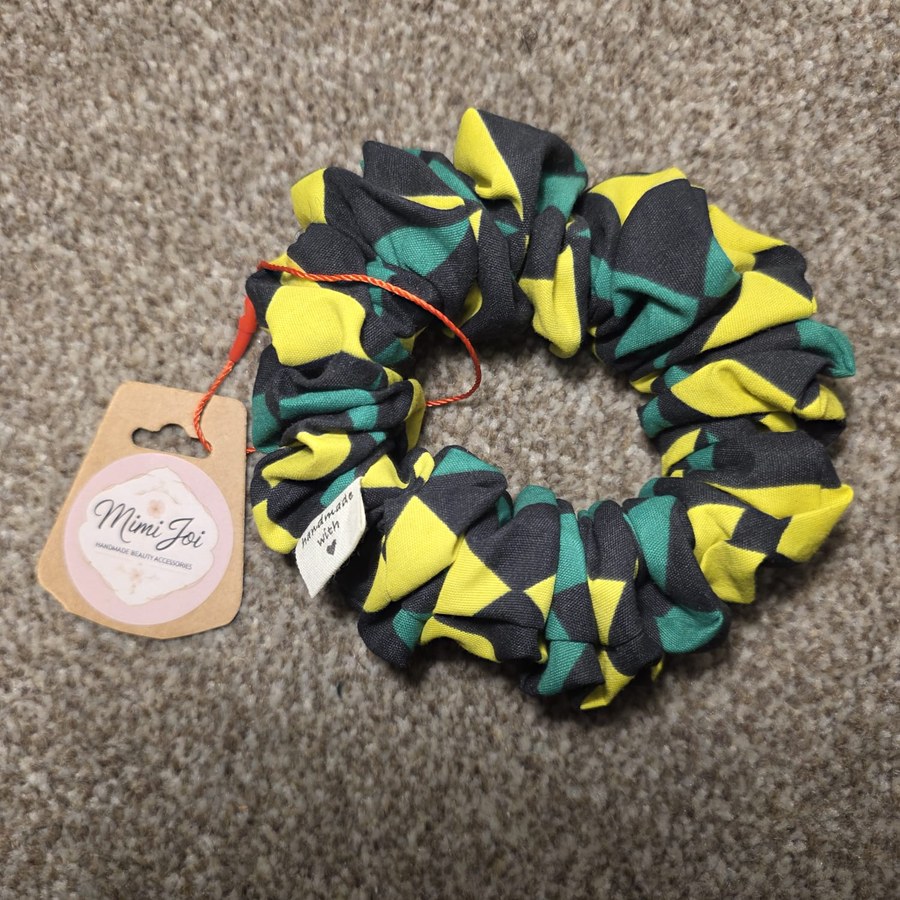 Jamaican Print Scrunchie